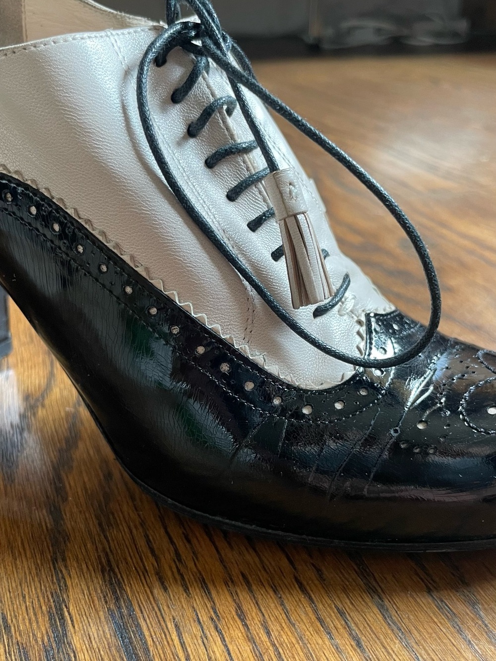 Bally Two-Tone Brogue High-Heel Oxford - Black & White
